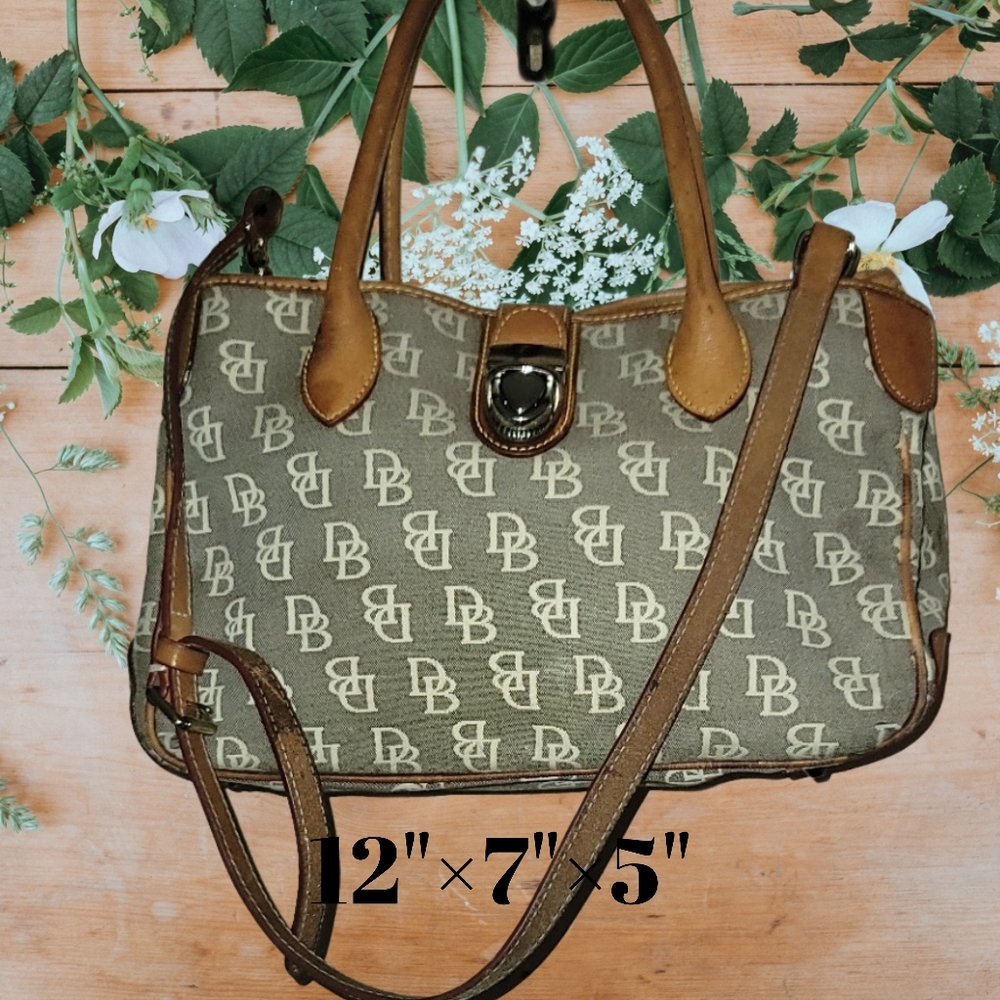 Dooney & Bourke sig carryall